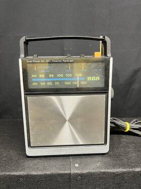 164e Rca Vintage Mcm Dual Power Ac-dc Radio Am/fm Model # Rwm Black Working