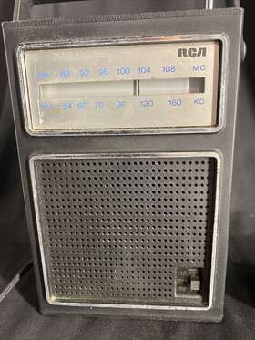 159e Rca 195e Multi-band Portable Radio Model Rzm 159e- Working