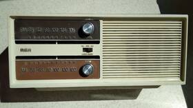 222w Rca Vintage Rzc 225w Am Fm Afc Solid State Wood Grain Radio Works
