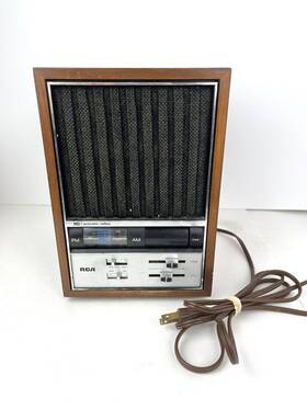 Rzc378w Rca 378w Vintage Walnut Radio Fm/am Japan Tested And Works