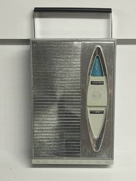 4rg52 Rca Vintage Working Transistor Radio Nice