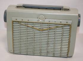 7-bx-5j Rca Rare Vintage 1956 Victor Shipmate Portable Tube Radio Model