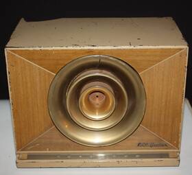 9-x-572 Rca 1950s Victor Golden Throat Tube Radio Horn Model 9x572 Vintage Read As-is