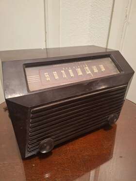 9-x-641 Rca Vintage Tube Radio Victor Bakelite