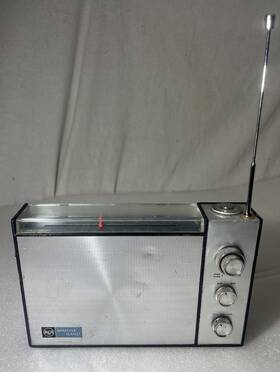 Japen-710 Rca Marine Band Sw/am Portable Radio 710 Ac Or Batteries Vtg Tested Works