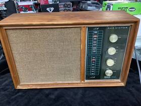 Rjc34-w Rca Vintage Victor Radio Walnut Working Condition