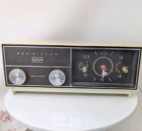 Rjd-19n Rca Vintage Victor Solid State Am Radio Alarm Clock Keeps Perfect Time