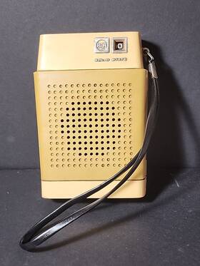 Rlg22n Rca Vintage 1966 Model Maple/white Portable Transistor Radio - Working Rlg22n Rca Vintage 1966 Model Maple/white Portable Transistor Radio - Working