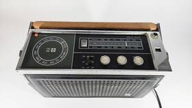Rlm74e Rca Vintage 1968 Solid State Am/fm Radio Police Air Blk Works