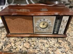 Rls54fretro Rca Rls54f Vtg Clock Radio Alarm Amfm Solid State Fruitwood Furniture Video