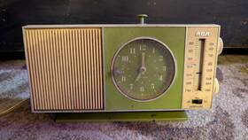 Rzs452g Rca Rzs452t Solid State Clock Radio Am/fm Alarm Vintage Rare