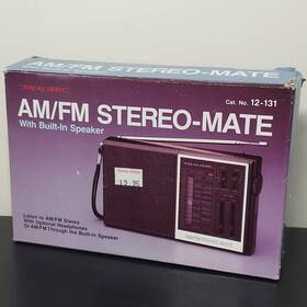 12-131 Realistic Am/fm Stereo-mate - Radio Built In Speaker Vintage Vtg