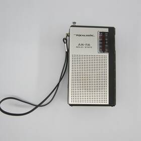 12-602 Realistic Vintage Radio Shack Am/fm Transistor Clean And Working