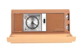 12-604 Realistic Vtg Travel Alarm Clock Am Radio #12-604 Shack Solid State Works