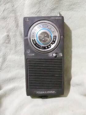 12-612 Realistic 042 Portavision Fm/weather/tv1/tv2 Portable Radio Model Works