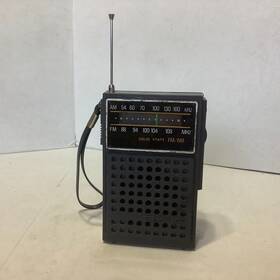 12-635 Realistic Radio Shack Am/fm Pocket Portable Transistor #12-635 As-is
