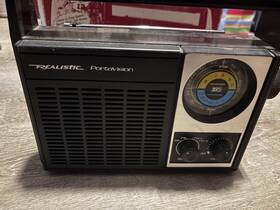 Tv7-13 Realistic 12-669 Portavision Model Am/fm/tv 2-6/tv7-13 Battery/electric With Box