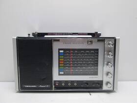 12-751a Realistic 12-676a Vintage Portable Am/fm Solid State Radio Model