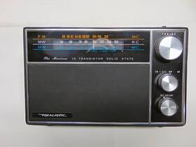 12-744 Realistic Inch The Mariner 3 Band 13 Transistor Vintage Portable Radio