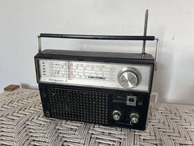 Portavision-5 Realistic 12-768 Vintage Am/fm/tv1/tv2/vhf Air-hi Transistor Radio