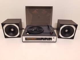 13-1161a Realistic Vtg Radio Shack Clarinette 14 Am/fm And Turntable With Speakers Rare