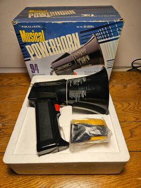 32-2030a Realistic Vintage Musical Power Horn Loudspeaker 94 Songs Megaphone/ Unused