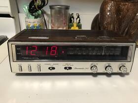 Chronomatic-240 Realistic Vintage Chronomatic 240 Clock Radio. Tandy Radio Shack Tested