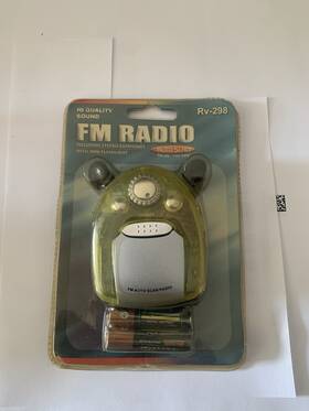 Realistic Rv-298 This Is A Vintage Royal Portable Fm Auto Scan Radio
