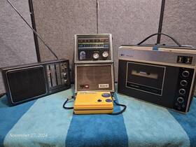 Sct-2 Realistic Transistor Radios Vintage Lot Of 4 Rare Clean Battery Boxes And Full Antennaes