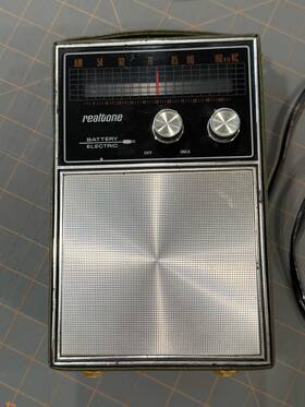 1443-5 Realtone Vintage Realtime Am/fm Solid State Ac/dc Radio Model