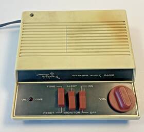26118235 Regency Vintage 1970s Weather Alert Radio C1wa Noaa. Tested See Video