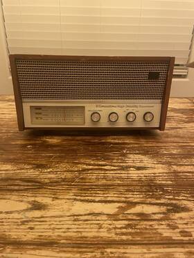 Re-600 Ross Vintage 1966 Table Radio Fm Works Great Am Fuzzy / Sw Not Working