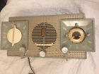 S-18771 Zenith Vtg Working Tube Clock Radio In Good Condition