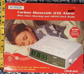 Cocr-015 S Tech Y2k Vtg Carbon Monoxide Alarm Clock Am/fm Radio With Voice Warning Battery Back-up