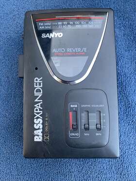 Mgr400d Sanyo Walkman Bassxpander Auto Reverse Am/fm Stereo With Equalizer