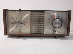 20750-working Sears 20750 Vintage 1970 Silvertone Solid State Transistor Clock-radio