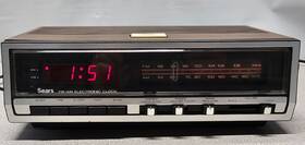 23800700 Sears Vintage Woodgrain Am/fm Radio Alarm Clock 165 Digital - Read