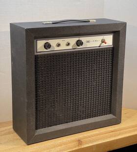 257.14203200 Sears 5xl Tube Amp Silvertone 1420 All Original - Serviced Excelent Condition