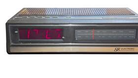 317.23210 Sears Digital Electronic Alarm Clock Radio Model 250 Needs Repair