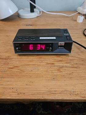 317.23710 Sears Digital Alarm Clock Am Radio Dial Model 700 Tested&works
