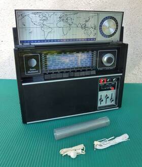 317.24350600 Sears Vintage Multiband Short Wave Radio Model 317 - Watch Video