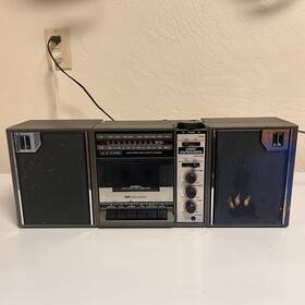 564.21375550 Sears Sr 2000 Series Radio