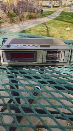 Sears 564.23152350 Model Am Fm Electronic Clock Radio Alarm