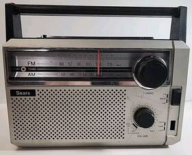 564.24230050 Sears Vintage Am/fm Radio - Model 564.24230050- For Parts Or Repair