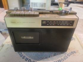 564.34300000 Sears Vintage Radio Model No Handle Am/fm Cassette Recorder