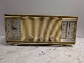 6046 Sears Vintage Silvertone Magic Glow Alarm Clock Radio Am/fm Parts/repair