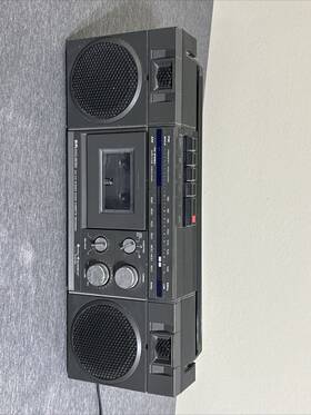 913.21232.650 Sears Sr 2000 Series Am/fm Cassette Player Model 512.2137450 Parts Or Repair Onl