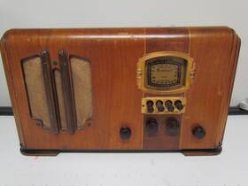 Sentinel 144xt Vtg 1956 Mid Century Super Radio Model Tested Works