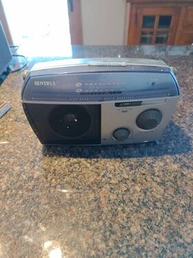Pr120 Sentry Pr122 Vintage Am/fm/tv Silver And Blue Radio Tested Works Pr120 Sentry Pr122 Vintage Am/fm/tv Silver And Blue Radio Tested Works
