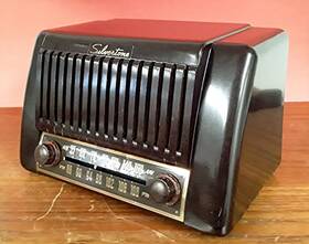 8024 Silvertone 8025 Vintage 1949 Model Am/fm Table Radio - Restored